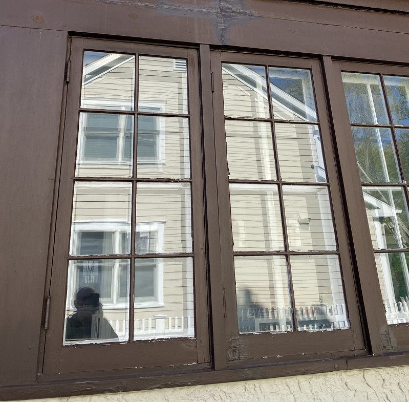 Windows were very drafty